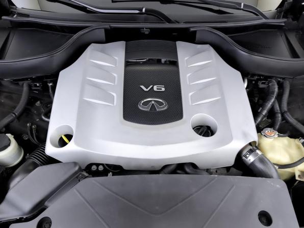 Infiniti QX70 с пробегом 2014 года, цена 2 390 000 рублей, 100310 км, внедорожник, Автокод Объявления