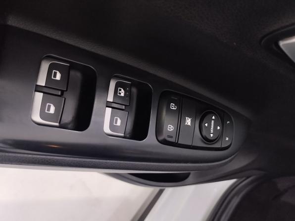 Kia Rio IV с пробегом 2019 года, цена 1 410 000 рублей, 122720 км, хэтчбек, Автокод Объявления