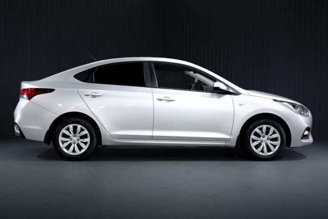 Hyundai Solaris II с пробегом 2017 года, цена 1 160 000 рублей, 161697 км, седан, Автокод Объявления