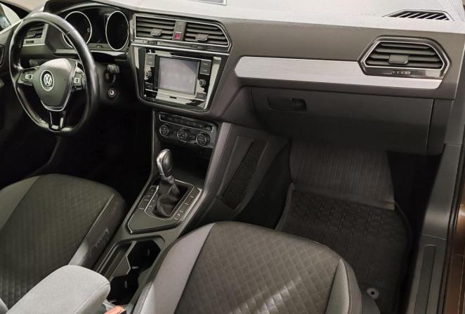Volkswagen Tiguan II с пробегом 2018 года, цена 1 810 000 рублей, 222067 км, внедорожник, Автокод Объявления