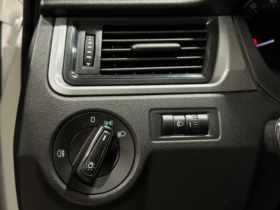 Skoda Rapid I Челябинск  - изображение 14