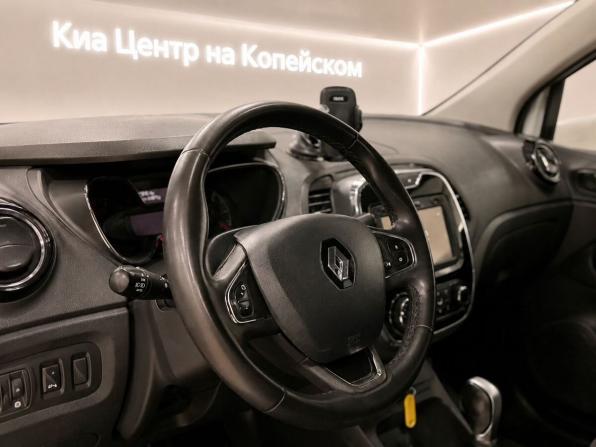 Renault Kaptur I с пробегом 2017 года, цена 1 295 000 рублей, 134000 км, внедорожник, Автокод Объявления