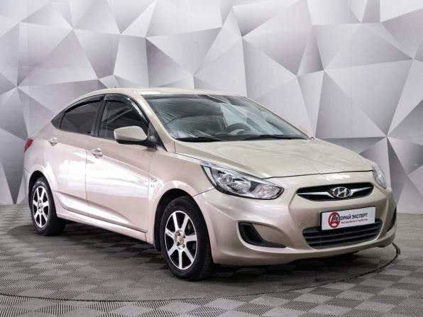 Hyundai Solaris I с пробегом 2014 года, цена 800 000 рублей, 136000 км, седан, Автокод Объявления