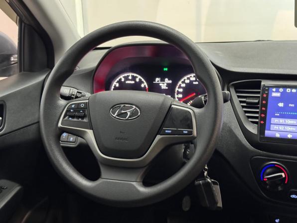 Hyundai Solaris II с пробегом 2019 года, цена 1 595 000 рублей, 32220 км, седан, Автокод Объявления