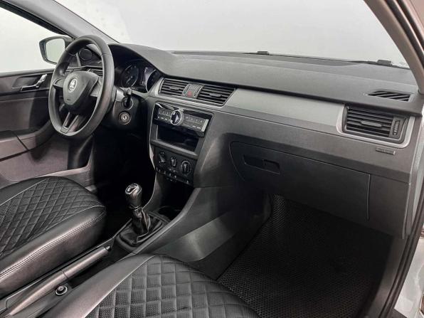 Skoda Rapid I с пробегом 2017 года, цена 760 500 рублей, 119658 км, лифтбек, Автокод Объявления