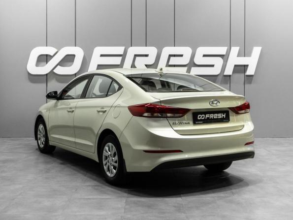 Hyundai Elantra VI (AD) с пробегом 2018 года, цена 1 219 000 рублей, 181290 км, седан, Автокод Объявления