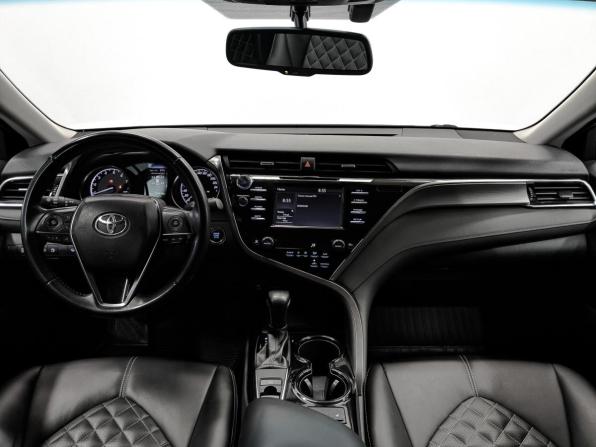 Toyota Camry VIII (XV70) с пробегом 2018 года, цена 2 430 000 рублей, 75781 км, седан, Автокод Объявления