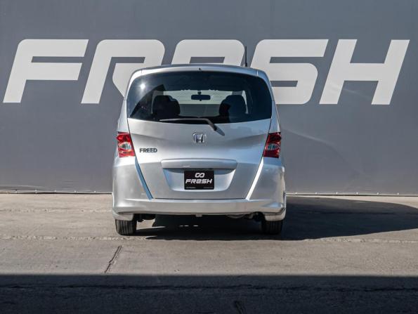 Honda Freed I с пробегом 2010 года, цена 1 115 000 рублей, 124006 км, компактвэн, Автокод Объявления