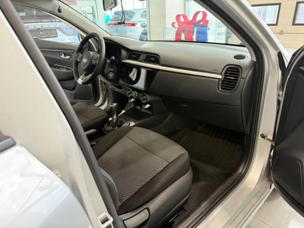 Kia Rio IV с пробегом 2017 года, цена 1 164 000 рублей, 149382 км, седан, Автокод Объявления