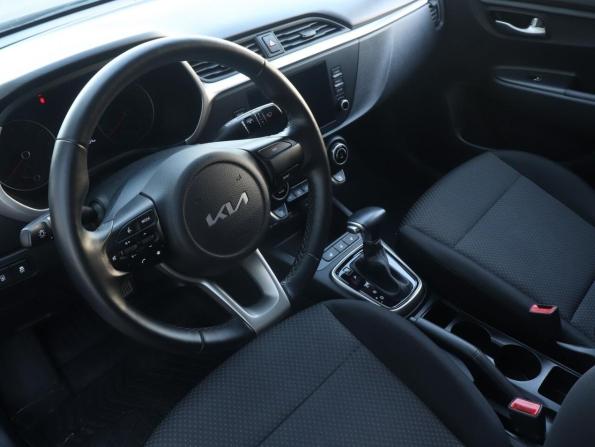 Kia Rio IV Рестайлинг с пробегом 2021 года, цена 1 752 000 рублей, 57953 км, седан, Автокод Объявления