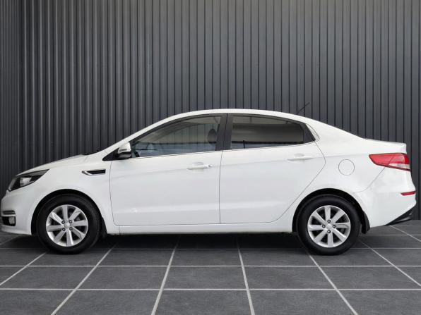 Kia Rio III Рестайлинг с пробегом 2016 года, цена 977 000 рублей, 175950 км, седан, Автокод Объявления
