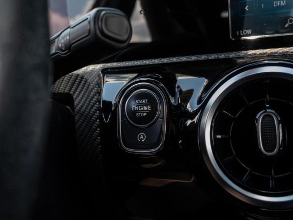 Mercedes-Benz A-Класс IV (W177) с пробегом 2019 года, цена 2 420 000 рублей, 75249 км, седан, Автокод Объявления