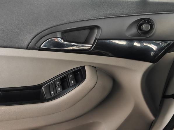 Chevrolet Orlando I с пробегом 2012 года, цена 940 000 рублей, 242200 км, компактвэн, Автокод Объявления