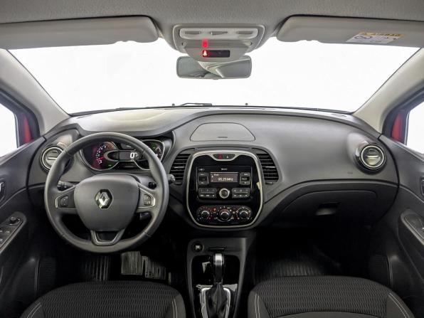 Renault Kaptur I с пробегом 2018 года, цена 1 335 000 рублей, 77744 км, внедорожник, Автокод Объявления