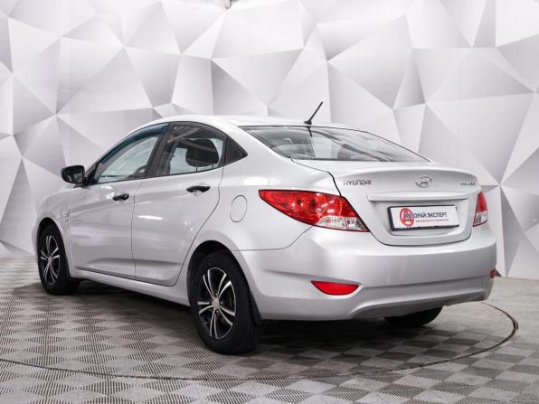 Hyundai Solaris I с пробегом 2014 года, цена 818 000 рублей, 151100 км, седан, Автокод Объявления