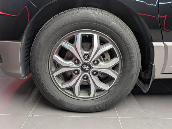 Hyundai H-1 II Рестайлинг 2 с пробегом 2021 года, цена 3 195 000 рублей, 141000 км, минивэн, Автокод Объявления