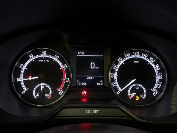Skoda Octavia III (A7) Рестайлинг с пробегом 2019 года, цена 1 250 000 рублей, 171353 км, лифтбек, Автокод Объявления