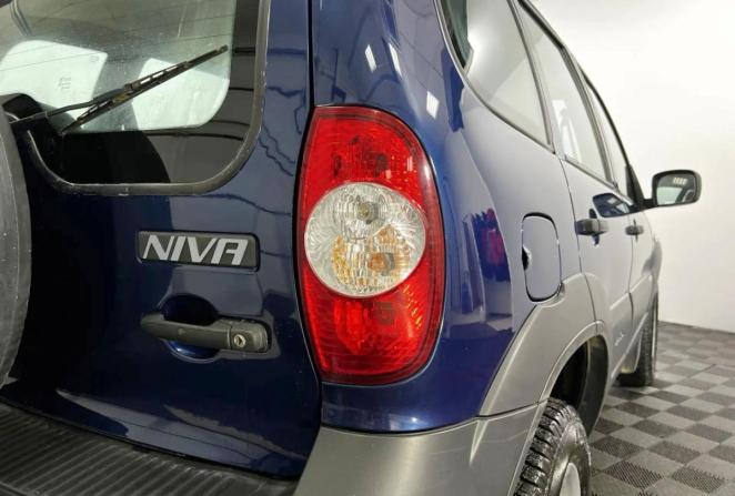 Chevrolet Niva I Рестайлинг с пробегом 2018 года, цена 760 000 рублей, 111912 км, внедорожник, Автокод Объявления