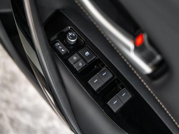 Toyota Corolla XII (E210) с пробегом 2020 года, цена 1 745 000 рублей, 31228 км, универсал, Автокод Объявления