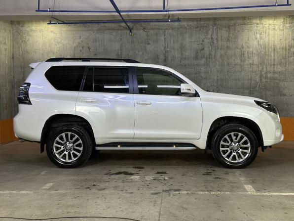 Toyota Land Cruiser Prado 150 Series Рестайлинг 2 с пробегом 2017 года, цена 3 999 000 рублей, 258184 км, внедорожник, Автокод Объявления