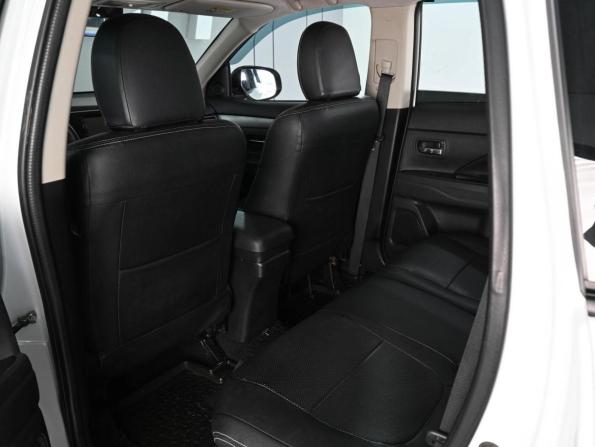 Mitsubishi Outlander III Рестайлинг 2 с пробегом 2016 года, цена 1 789 000 рублей, 98741 км, внедорожник, Автокод Объявления