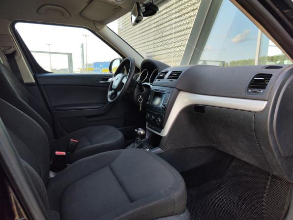 Skoda Yeti I с пробегом 2012 года, цена 990 000 рублей, 210000 км, внедорожник, Автокод Объявления