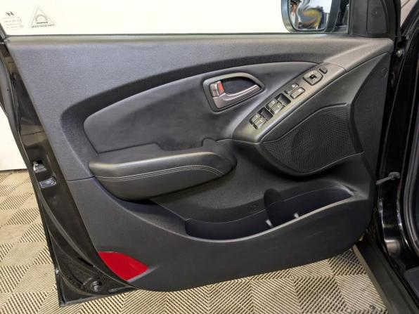 Hyundai ix35 I Рестайлинг с пробегом 2013 года, цена 1 385 000 рублей, 133863 км, внедорожник, Автокод Объявления