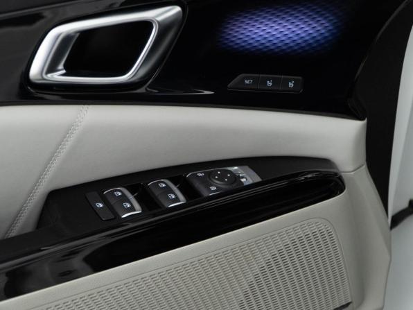 Kia Carnival IV с пробегом 2023 года, цена 4 835 046 рублей, 39743 км, минивэн, Автокод Объявления