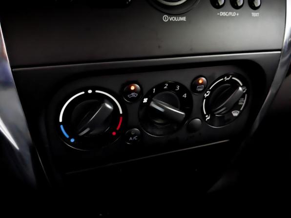 Suzuki SX4 I (Classic) Рестайлинг с пробегом 2013 года, цена 810 000 рублей, 205822 км, хэтчбек, Автокод Объявления