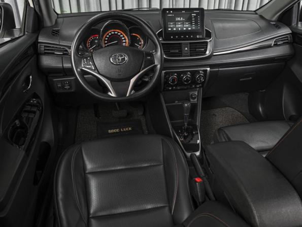 Toyota Yaris XP150 Рестайлинг с пробегом 2021 года, цена 1 775 000 рублей, 34077 км, хэтчбек, Автокод Объявления