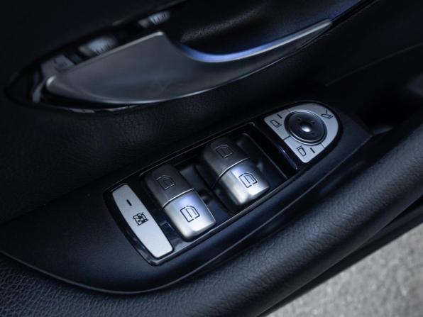 Mercedes-Benz E-Класс V (W213 S213 C238) с пробегом 2017 года, цена 2 550 000 рублей, 163556 км, седан, Автокод Объявления