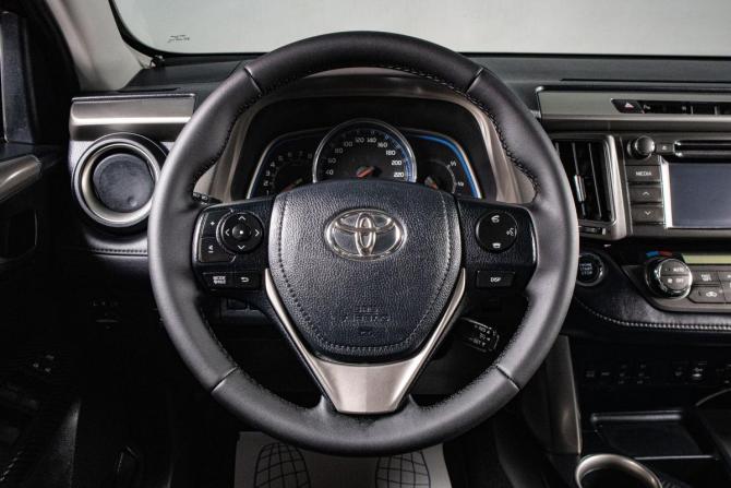Toyota RAV4 IV (XA40) с пробегом 2013 года, цена 2 199 000 рублей, 173648 км, внедорожник, Автокод Объявления