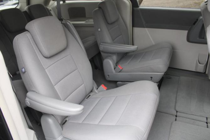 Chrysler Voyager V с пробегом 2008 года, цена 1 165 000 рублей, 175903 км, минивэн, Автокод Объявления