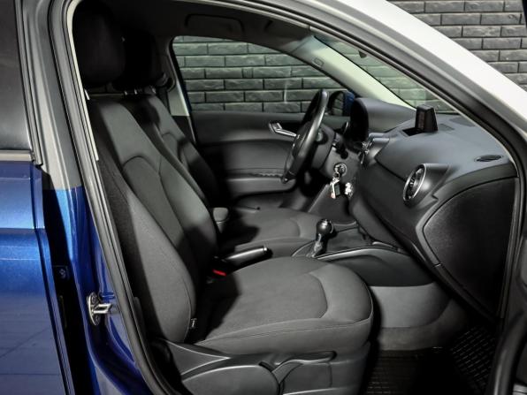 Audi A1 I (8X) с пробегом 2012 года, цена 1 165 000 рублей, 155739 км, хэтчбек, Автокод Объявления