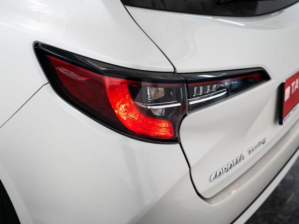 Toyota Corolla XII (E210) с пробегом 2020 года, цена 1 745 000 рублей, 31228 км, универсал, Автокод Объявления