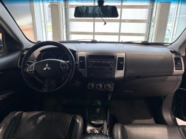 Mitsubishi Outlander II Рестайлинг с пробегом 2011 года, цена 1 079 000 рублей, 250000 км, внедорожник, Автокод Объявления