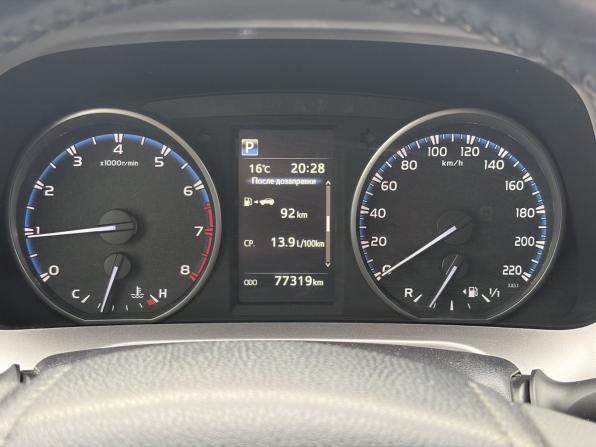 Toyota RAV4 IV (XA40) Рестайлинг с пробегом 2018 года, цена 2 500 000 рублей, 77318 км, внедорожник, Автокод Объявления
