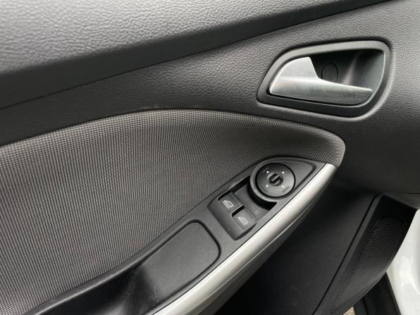 Ford Focus III с пробегом 2012 года, цена 665 000 рублей, 201500 км, универсал, Автокод Объявления