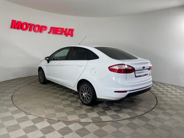 Ford Fiesta Mk6 Рестайлинг с пробегом 2015 года, цена 755 000 рублей, 162057 км, седан, Автокод Объявления