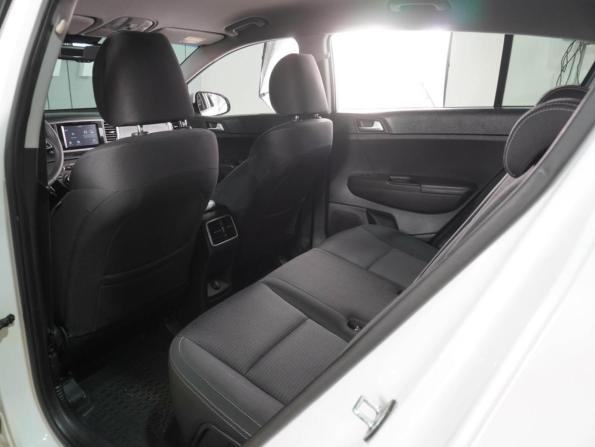 Kia Sportage IV Рестайлинг с пробегом 2018 года, цена 2 109 000 рублей, 193241 км, внедорожник, Автокод Объявления