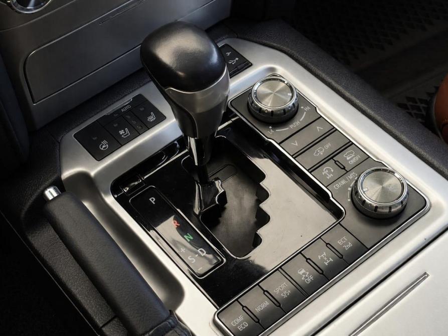Toyota Land Cruiser 200 Series Рестайлинг 2 Пермь  - изображение 18