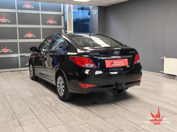 Hyundai Solaris I Рестайлинг с пробегом 2015 года, цена 898 000 рублей, 146000 км, седан, Автокод Объявления