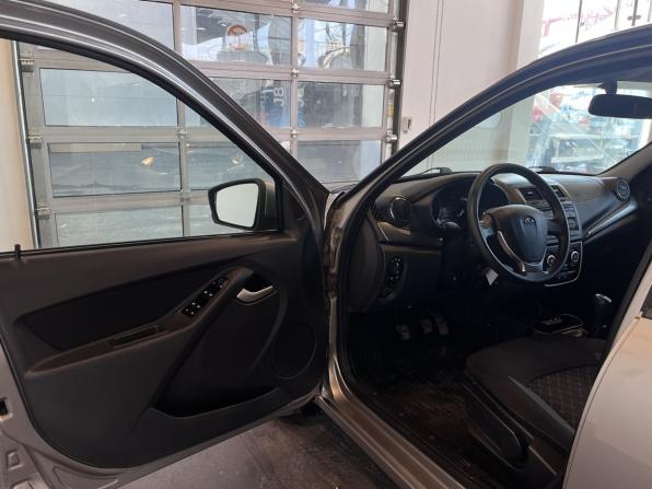 Lada (ВАЗ) Granta I Рестайлинг с пробегом 2019 года, цена 740 000 рублей, 64047 км, лифтбек, Автокод Объявления