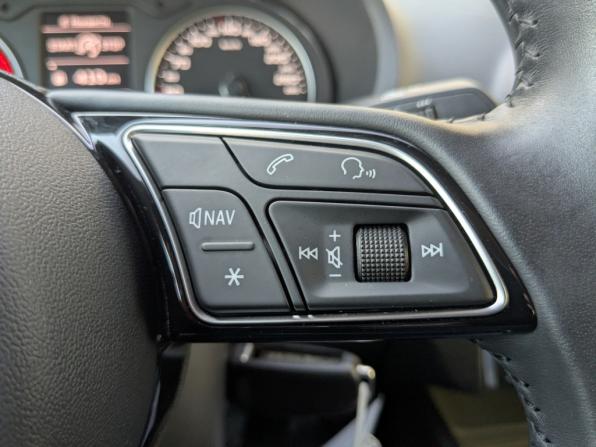 Audi A3 III (8V) Рестайлинг с пробегом 2019 года, цена 2 375 000 рублей, 38129 км, седан, Автокод Объявления