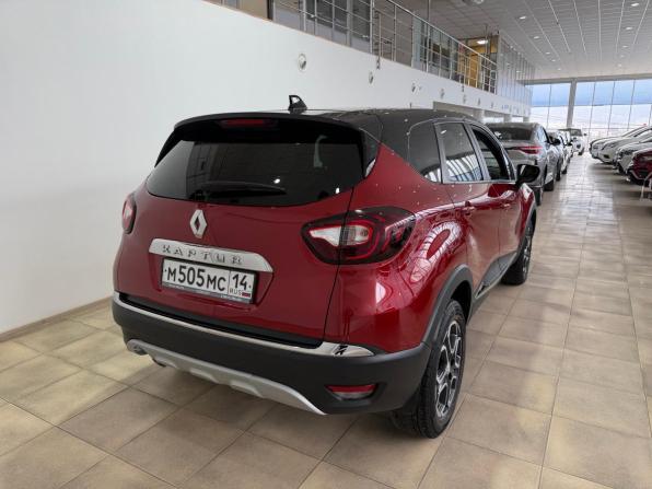 Renault Kaptur I Рестайлинг с пробегом 2021 года, цена 1 700 000 рублей, 72000 км, внедорожник, Автокод Объявления