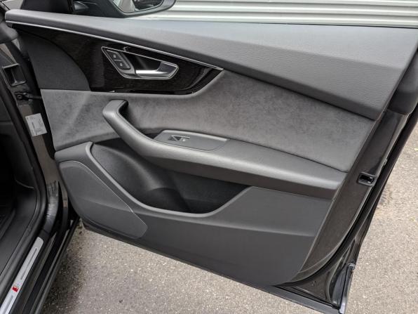 Audi SQ8 I (4M) Рестайлинг с пробегом 2024 года, цена 13 850 000 рублей, 16696 км, внедорожник, Автокод Объявления