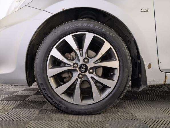 Hyundai Solaris I с пробегом 2013 года, цена 950 000 рублей, 137449 км, седан, Автокод Объявления