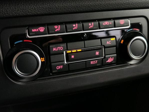 Volkswagen Amarok I с пробегом 2012 года, цена 1 729 900 рублей, 179350 км, пикап, Автокод Объявления