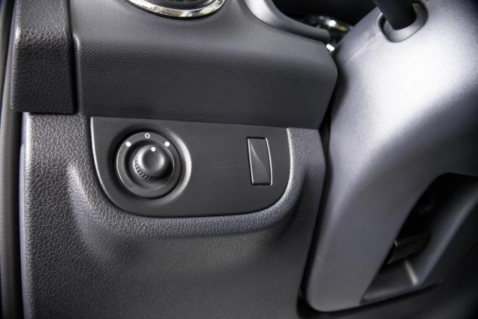 Renault Logan II с пробегом 2016 года, цена 819 000 рублей, 100730 км, седан, Автокод Объявления