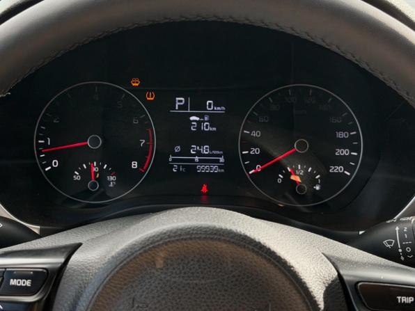 Kia Rio IV Рестайлинг с пробегом 2021 года, цена 1 670 000 рублей, 99985 км, хэтчбек, Автокод Объявления